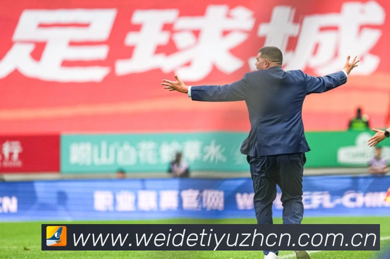 弗里克对亚马尔举巴勒斯坦国旗行为表达明显不满赛事前瞻:最新赛事动态与深度分析 弗里克对亚马尔举巴勒斯坦国旗行为表达明显不满赛事前瞻:最新赛事动态与深度分析